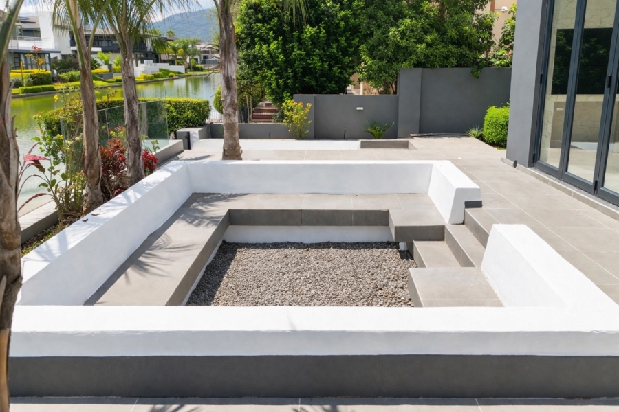 6 Bedroom Property for Sale in The Islands Estates North West